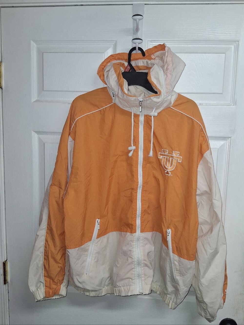 Vtg. Logo Athletic Univ. Tenn. Windbreaker. Fullzip. Embroidery. Mens Sz L.